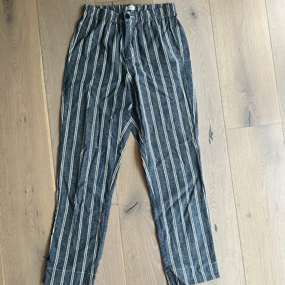 Gray chambray striped pant